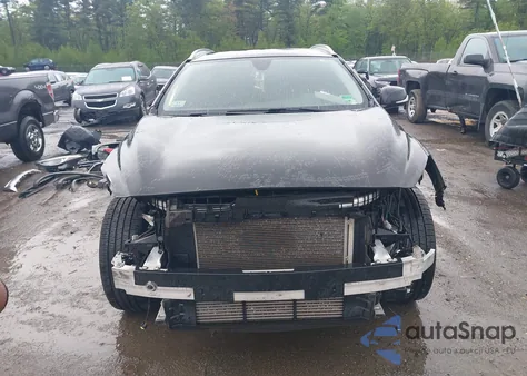 2018 Infiniti Qx30 Essential/Luxe/Luxury/Premium z USA, uszkodzony, nr VIN SJKCH5CR1JA042991